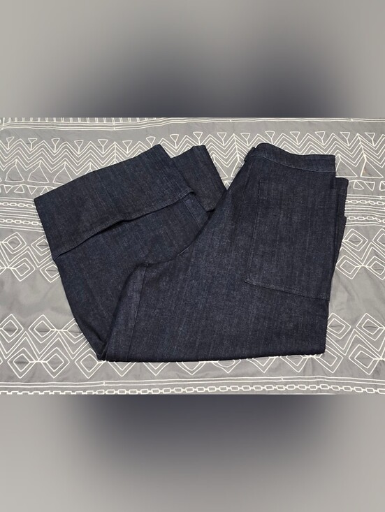 kate spade Denim - Kate Spade High Waisted Wide Leg Cropped Jeans Size 15/32